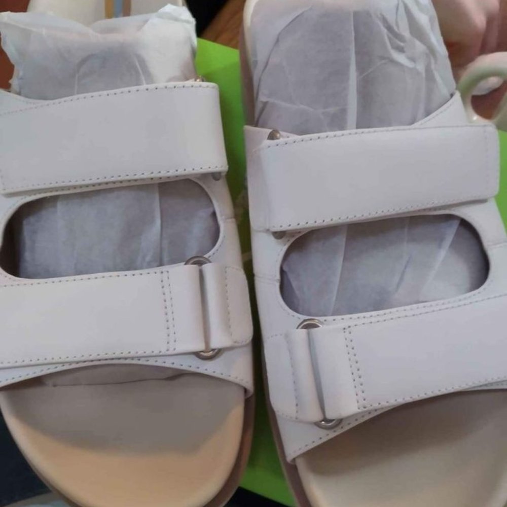 Sam Edelman Sandals Size 11 NWT